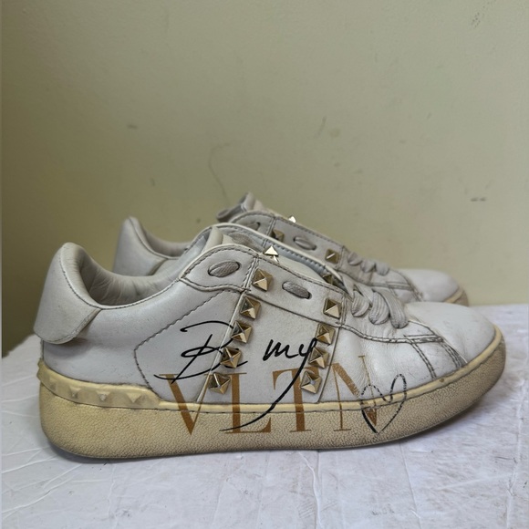 Valentino Garavani Rockstud Leather Sneakers Lace Up Trainers Shoes Graphic Rare - Picture 13 of 16